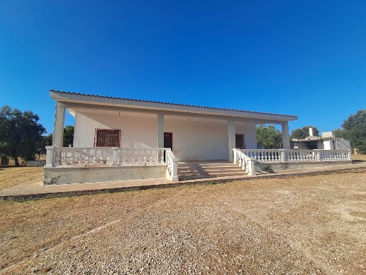 casa indipendente in vendita a Grottaglie