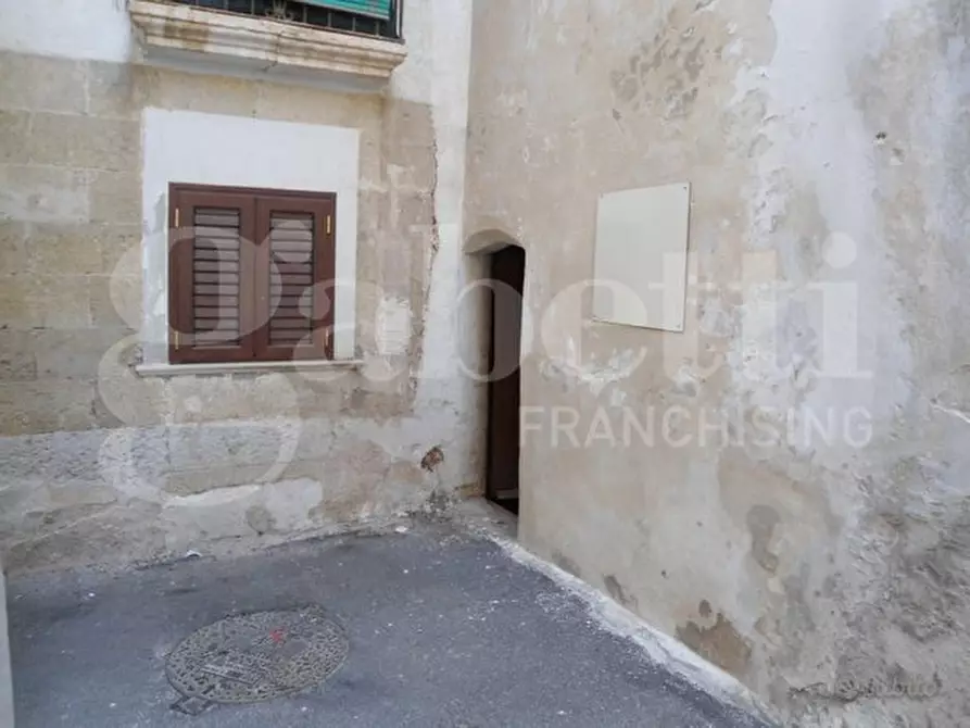 locale di sgombero in vendita a Grottaglie