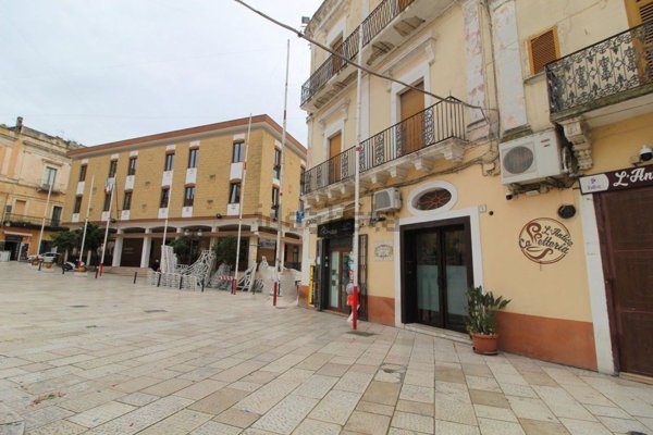 locale commerciale in vendita a Grottaglie