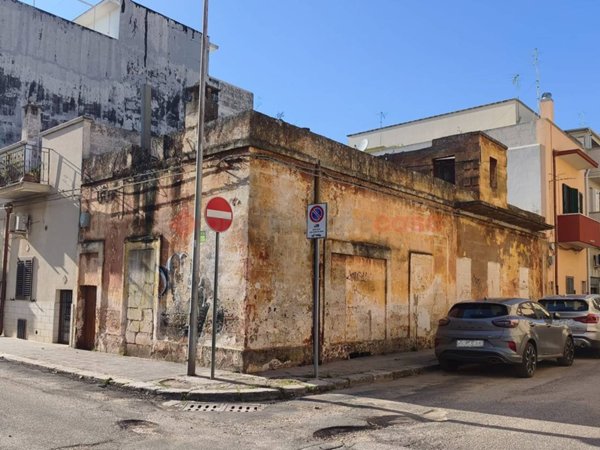 casa indipendente in vendita a Grottaglie