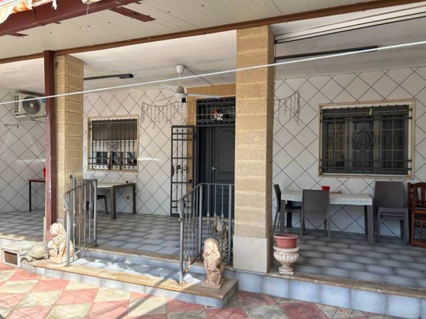 casa indipendente in vendita a Grottaglie