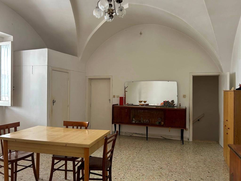 casa indipendente in vendita a Grottaglie