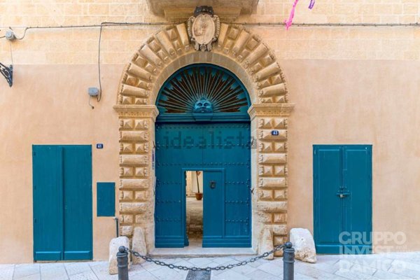 casa indipendente in vendita a Grottaglie