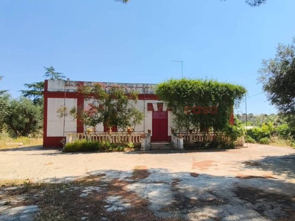 casa indipendente in vendita a Grottaglie