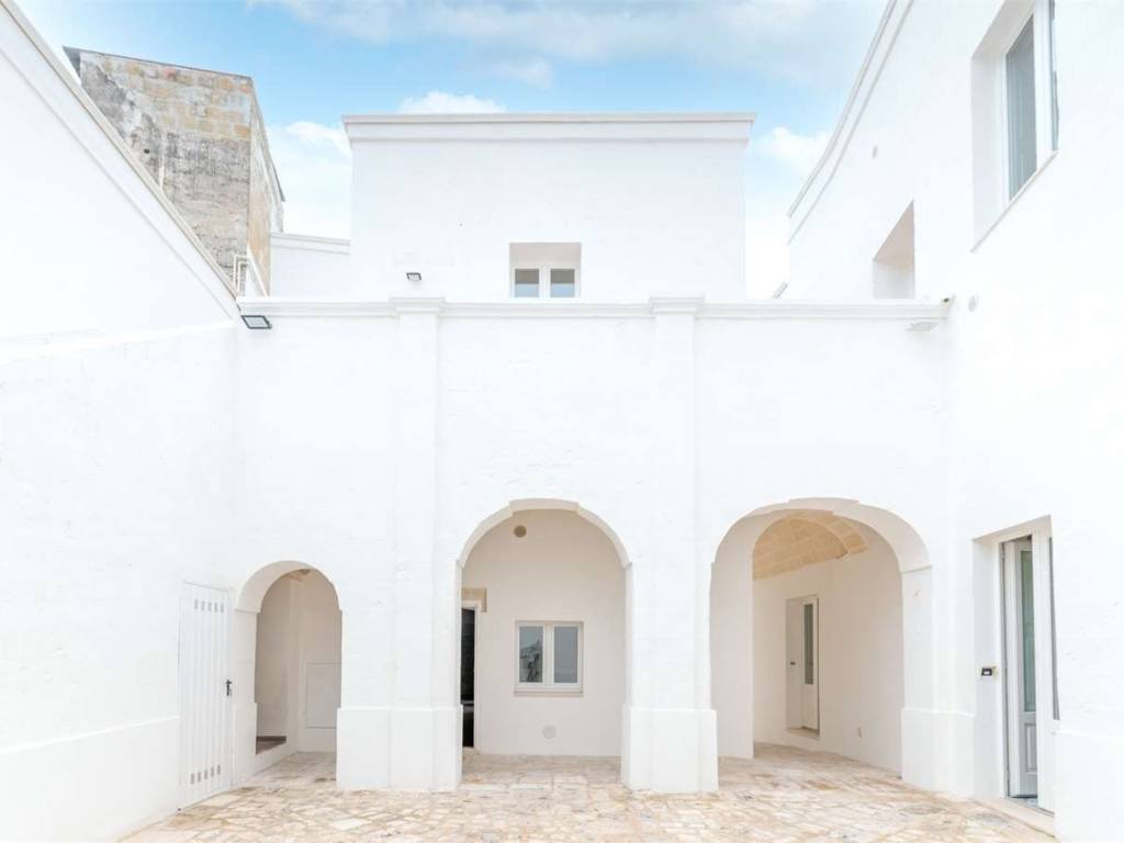 casa indipendente in vendita a Grottaglie