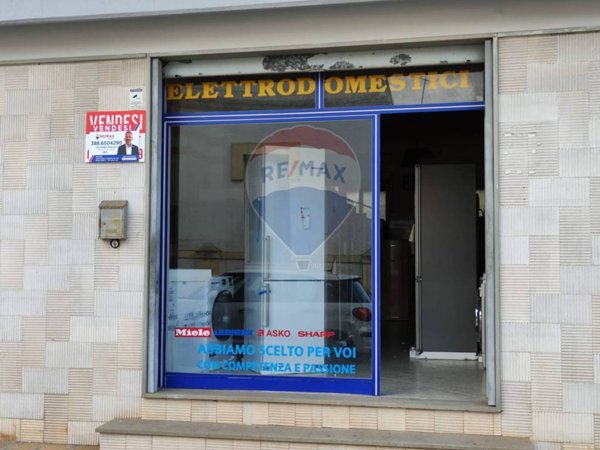 negozio in vendita a Laterza