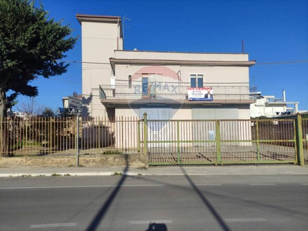 casa indipendente in vendita a Laterza