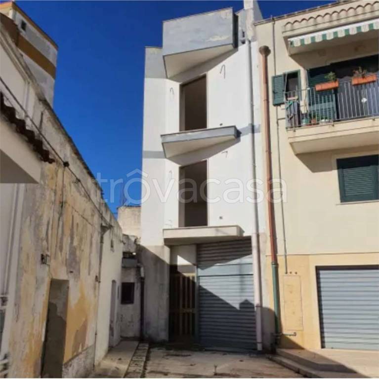 casa indipendente in vendita a Laterza