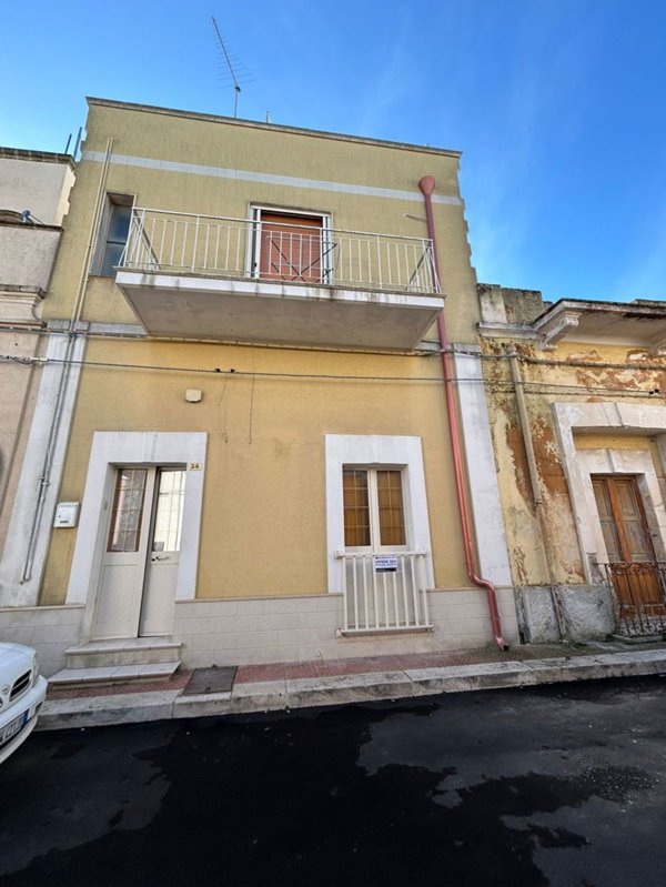 casa indipendente in vendita a Leporano