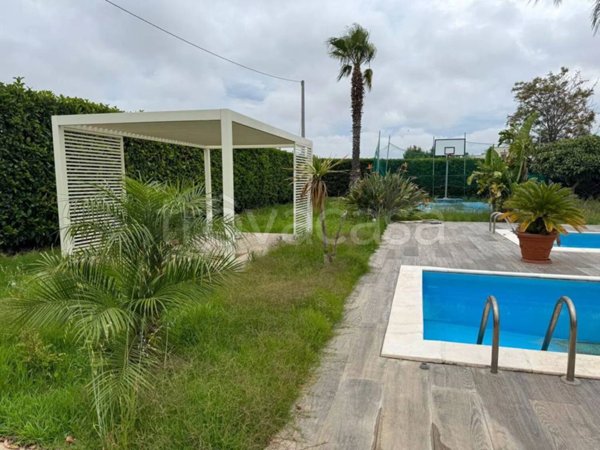 casa indipendente in vendita a Leporano