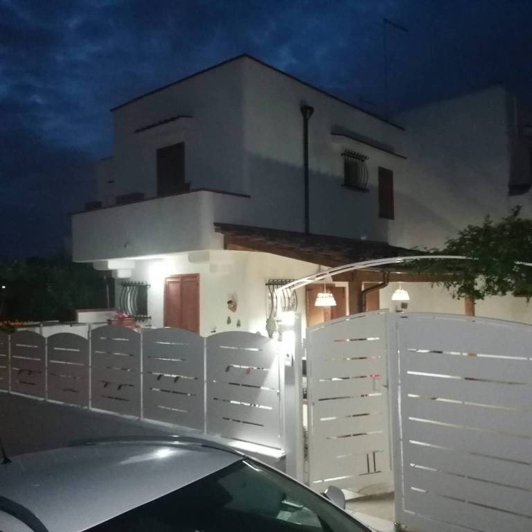 casa indipendente in vendita a Leporano