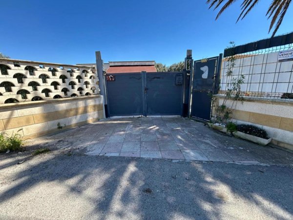 casa indipendente in vendita a Leporano