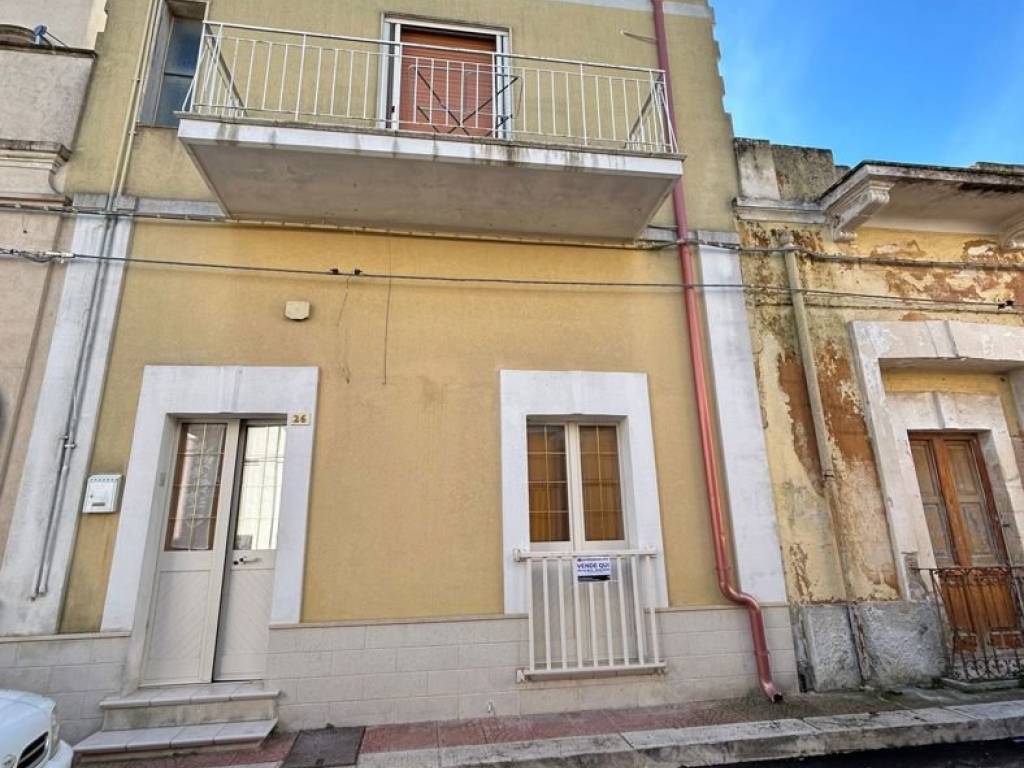 casa indipendente in vendita a Leporano