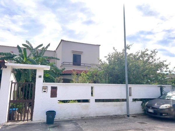 casa indipendente in vendita a Leporano