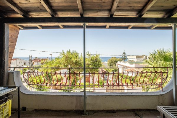 casa indipendente in vendita a Leporano