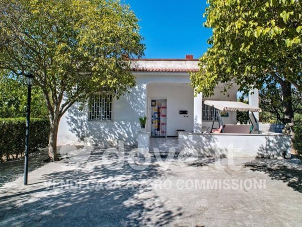 casa indipendente in vendita a Leporano