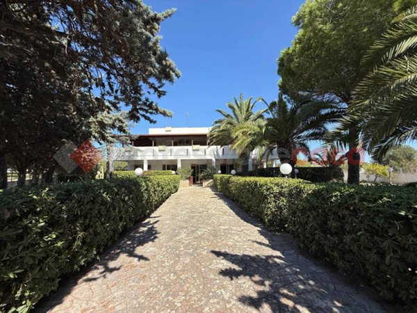 casa indipendente in vendita a Leporano