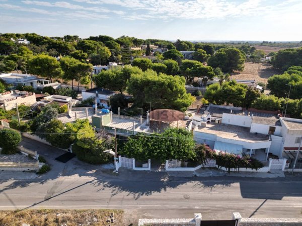 casa indipendente in vendita a Leporano