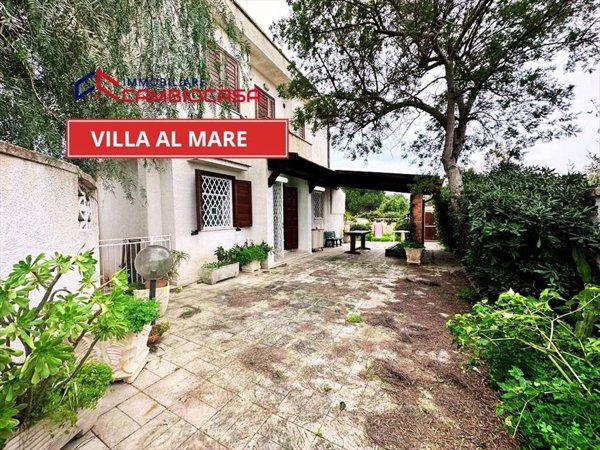 casa indipendente in vendita a Leporano