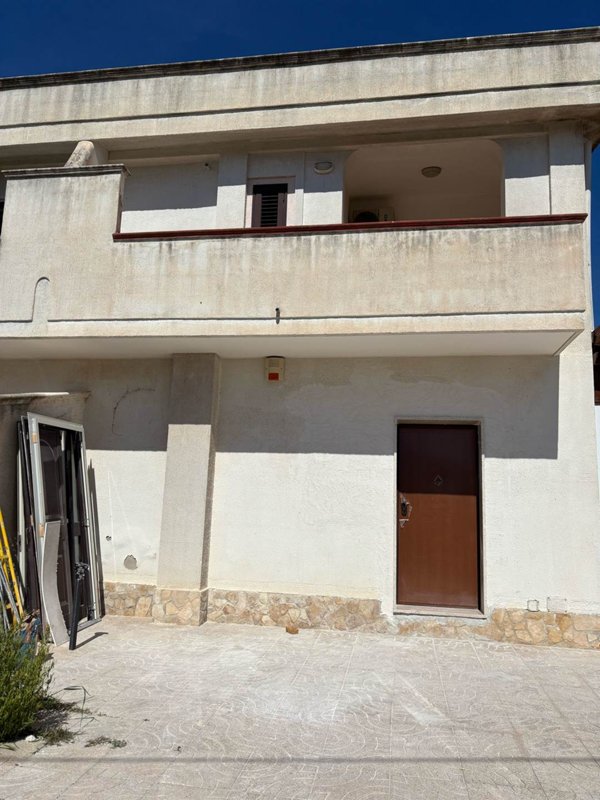 casa indipendente in vendita a Leporano