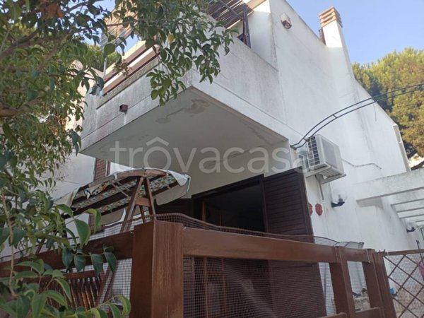 casa indipendente in vendita a Leporano