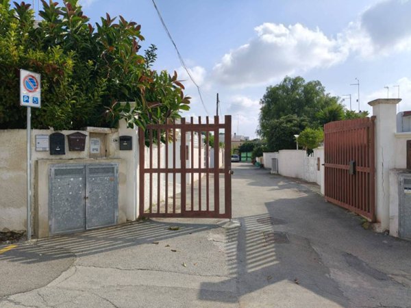 casa indipendente in vendita a Leporano