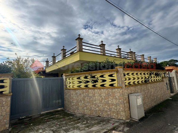 casa indipendente in vendita a Leporano