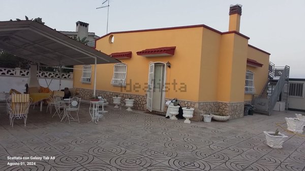 quadrivano in vendita a Leporano