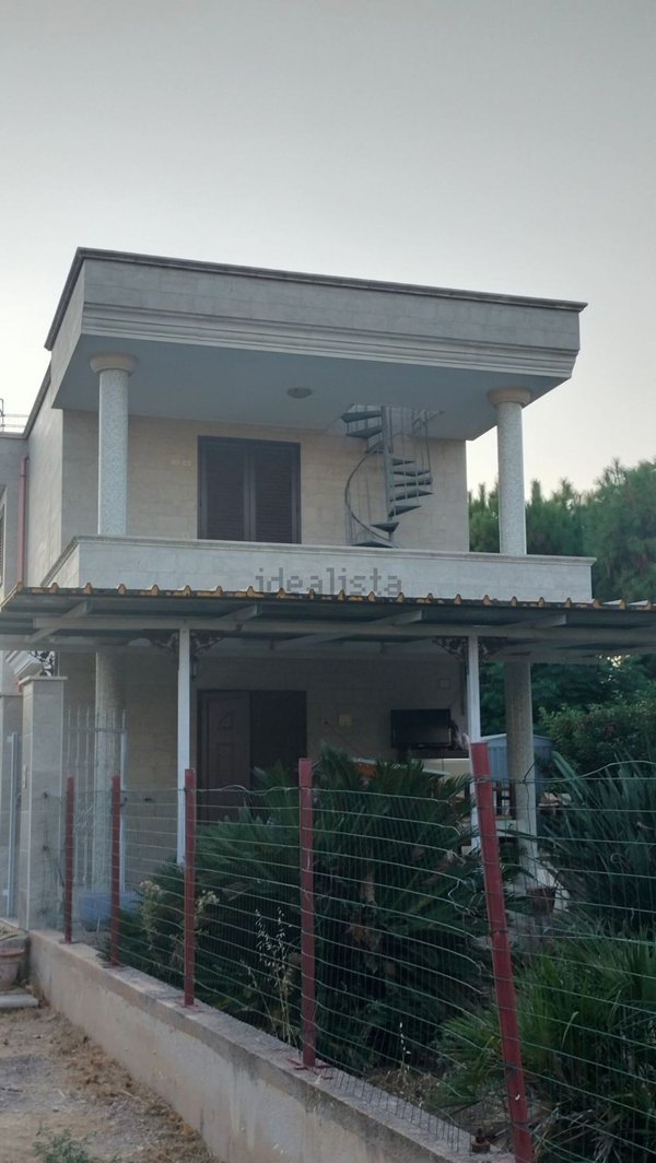 casa indipendente in vendita a Leporano