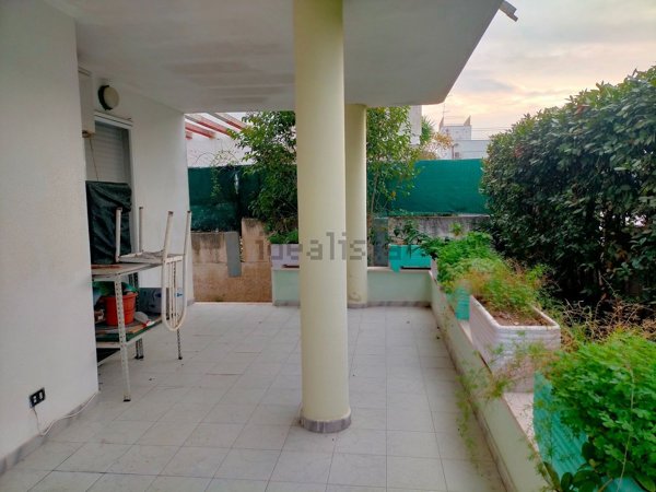 casa indipendente in vendita a Leporano in zona Marina di Leporano