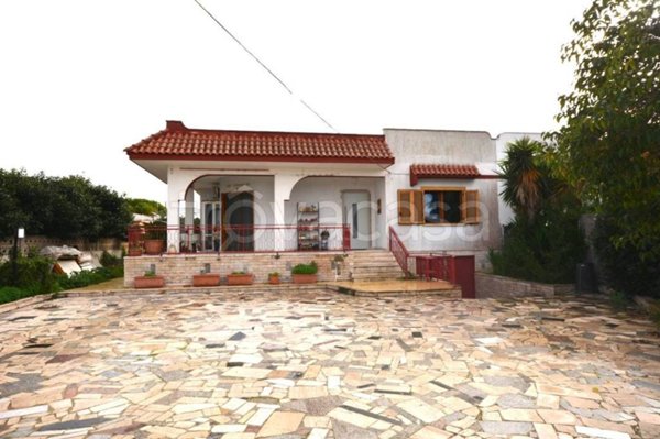 casa indipendente in vendita a Leporano
