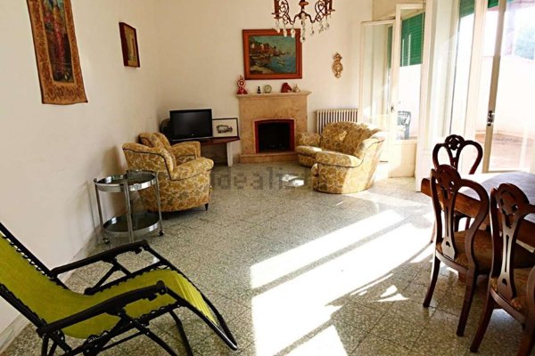 casa indipendente in vendita a Leporano