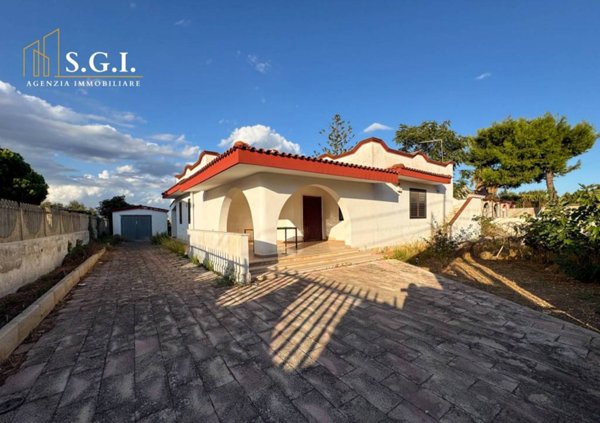 casa indipendente in vendita a Leporano