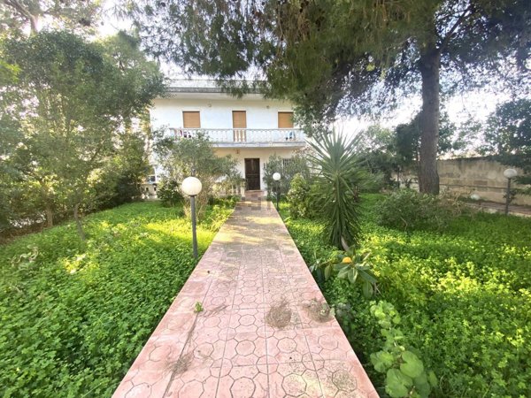 casa indipendente in vendita a Leporano