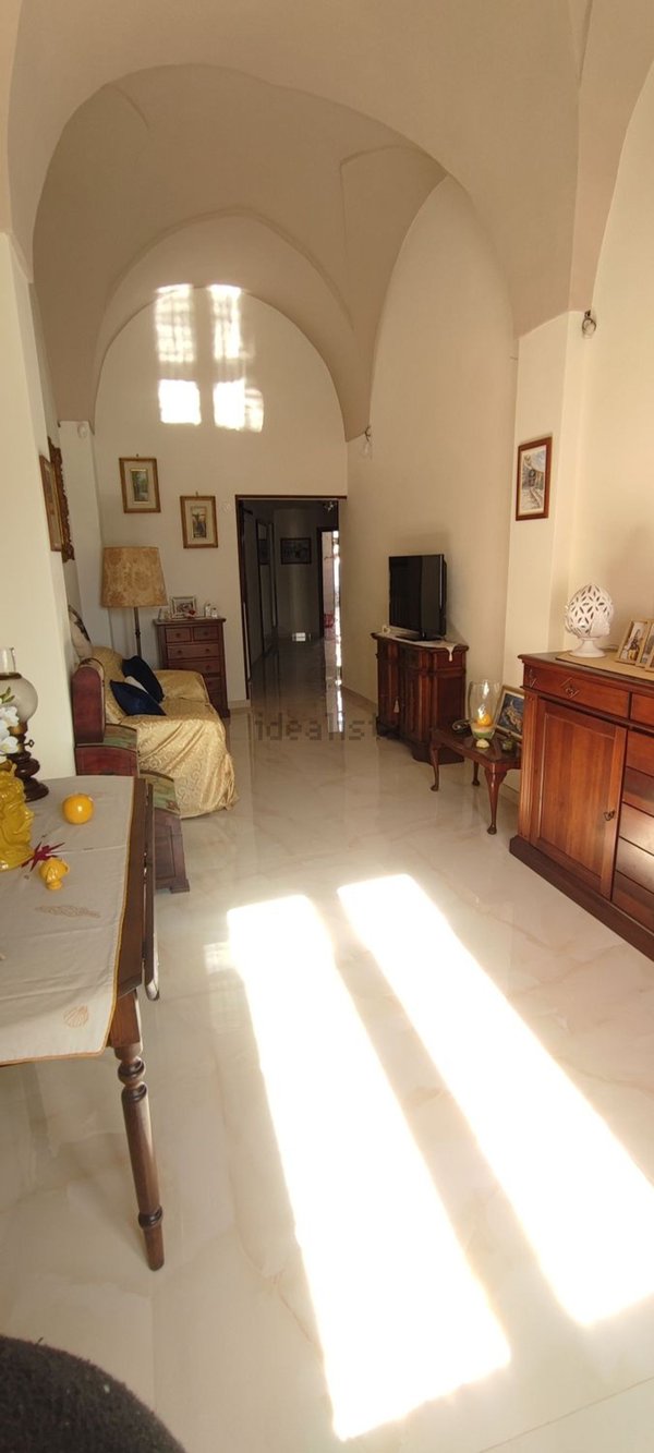 casa semindipendente in vendita a Leporano