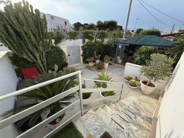 casa indipendente in vendita a Leporano