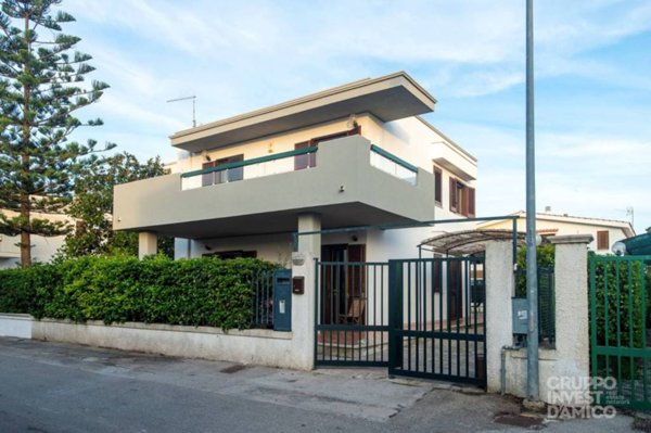 casa indipendente in vendita a Leporano