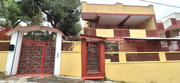 casa indipendente in vendita a Leporano