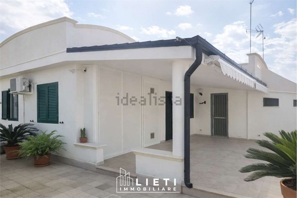 casa indipendente in vendita a Leporano