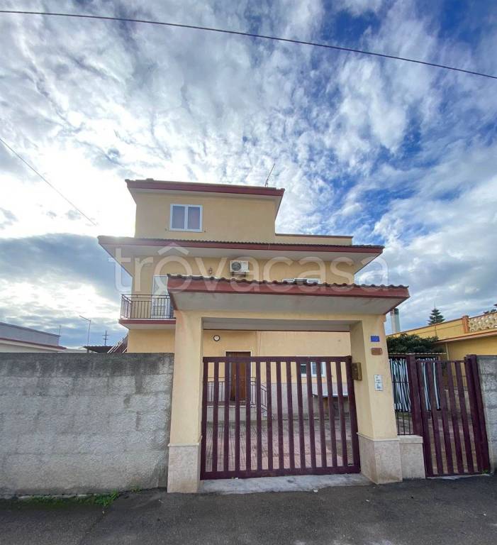 casa indipendente in vendita a Leporano