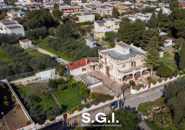 villa in vendita a Leporano