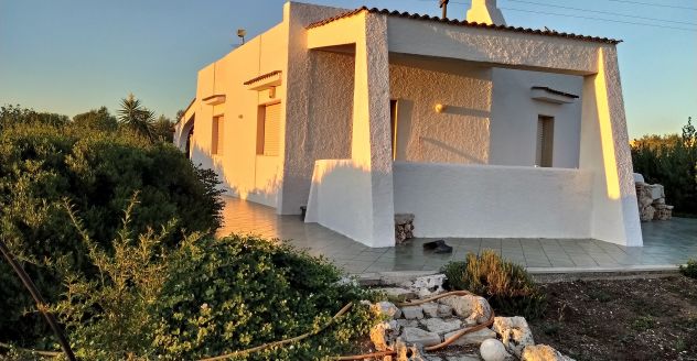 casa indipendente in vendita a Leporano