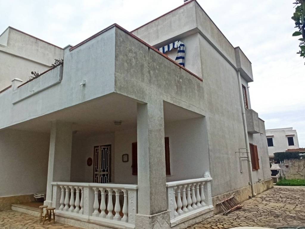 casa indipendente in vendita a Leporano