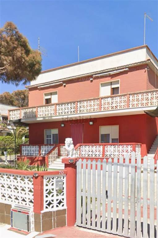 casa indipendente in vendita a Leporano in zona Marina di Leporano