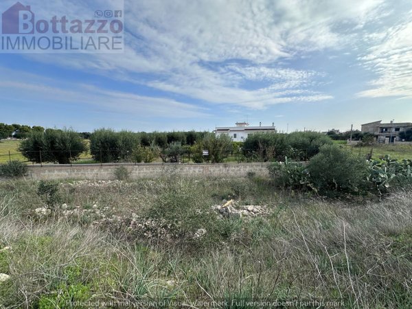 terreno edificabile in vendita a Leporano