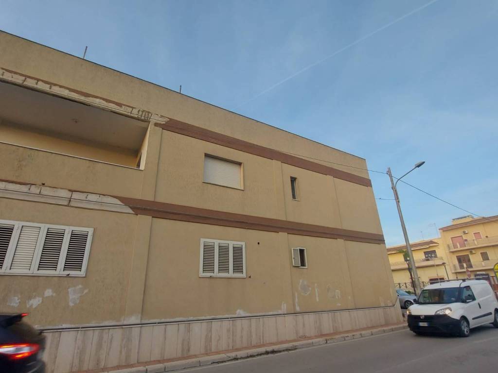 intera palazzina in vendita a Leporano