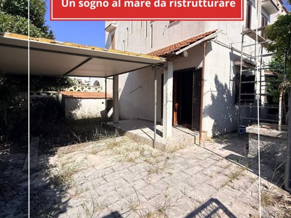 casa indipendente in vendita a Leporano
