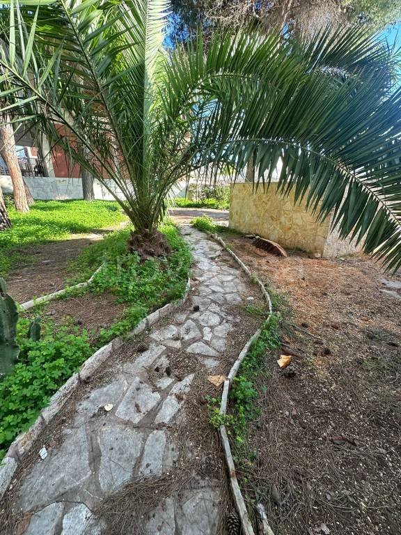 casa indipendente in vendita a Leporano in zona Marina di Leporano