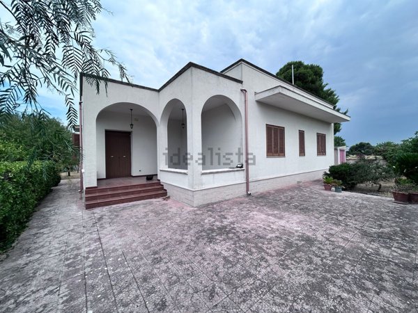 casa indipendente in vendita a Leporano in zona Marina di Leporano