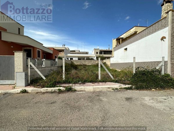 terreno edificabile in vendita a Lizzano
